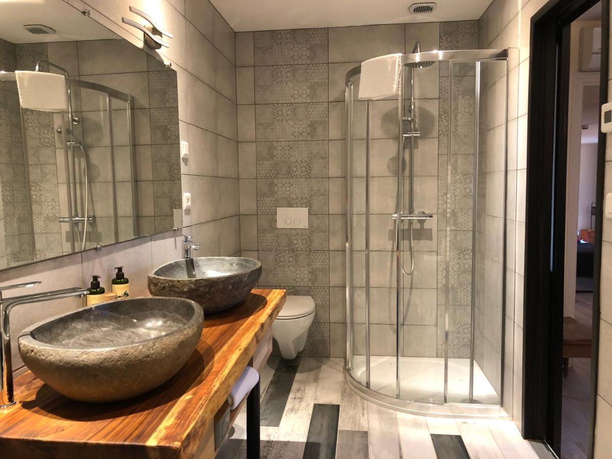 Logis Hotel Le Moulin De Chalons Le Gua  Luaran gambar